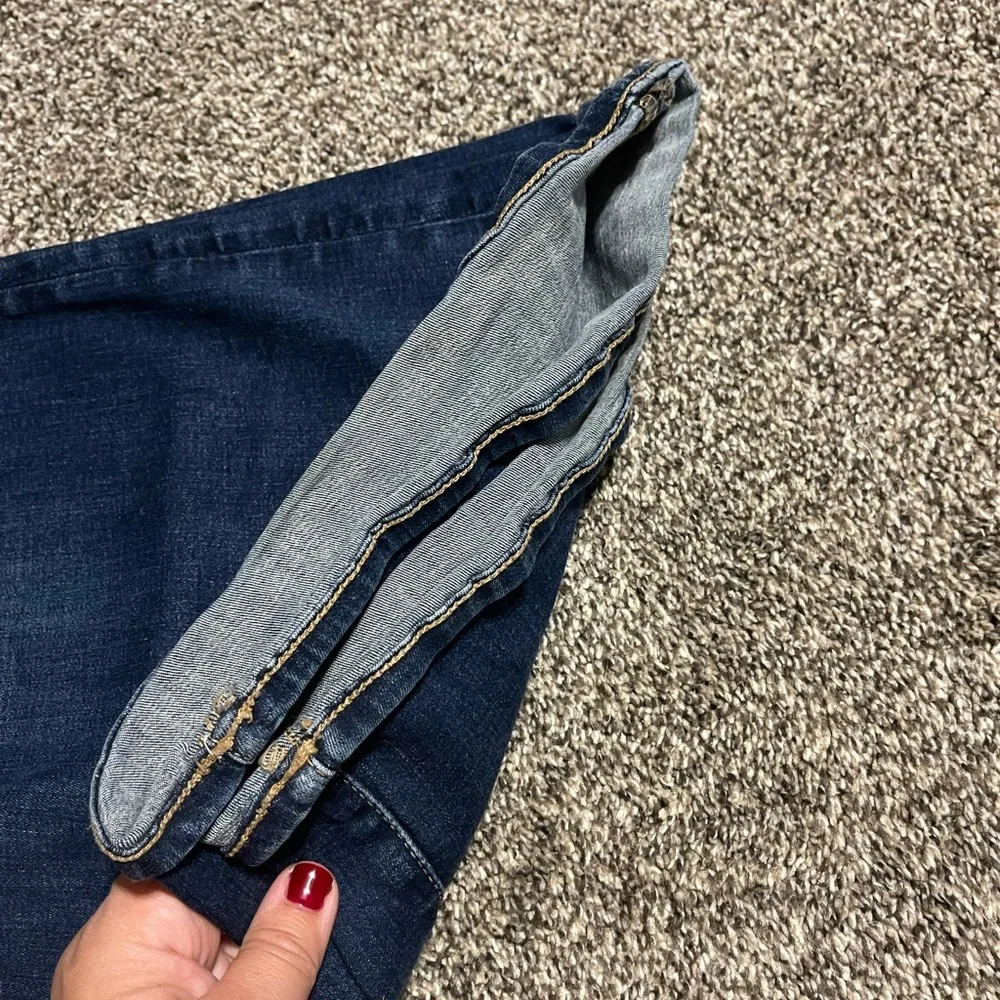 American Eagle Outfitters Blue Flare Jeans - Picture 6 of 8
